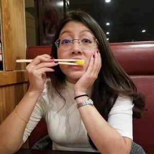 Meet your Posher, Flora